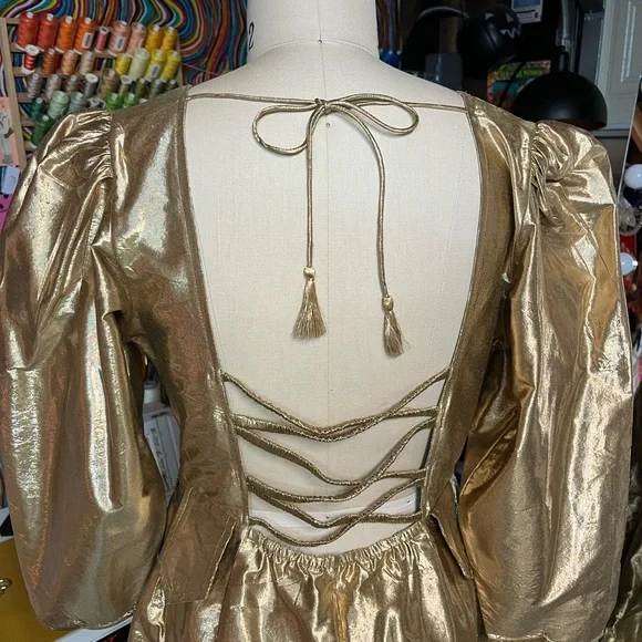 Samantha Pleet gold lame dress with open back and cool waist tabs - Picture 4 of 7